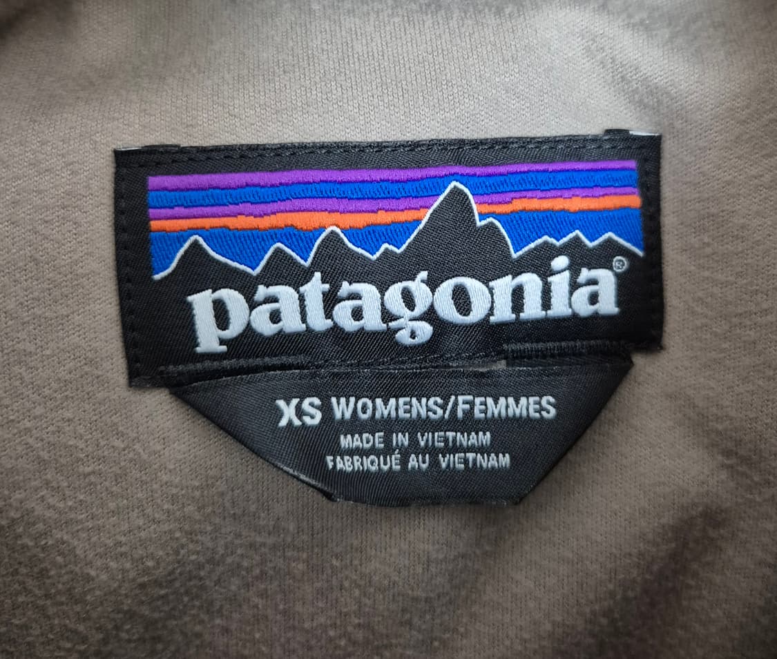 파타고니아 여성 패딩 상품이미지3
