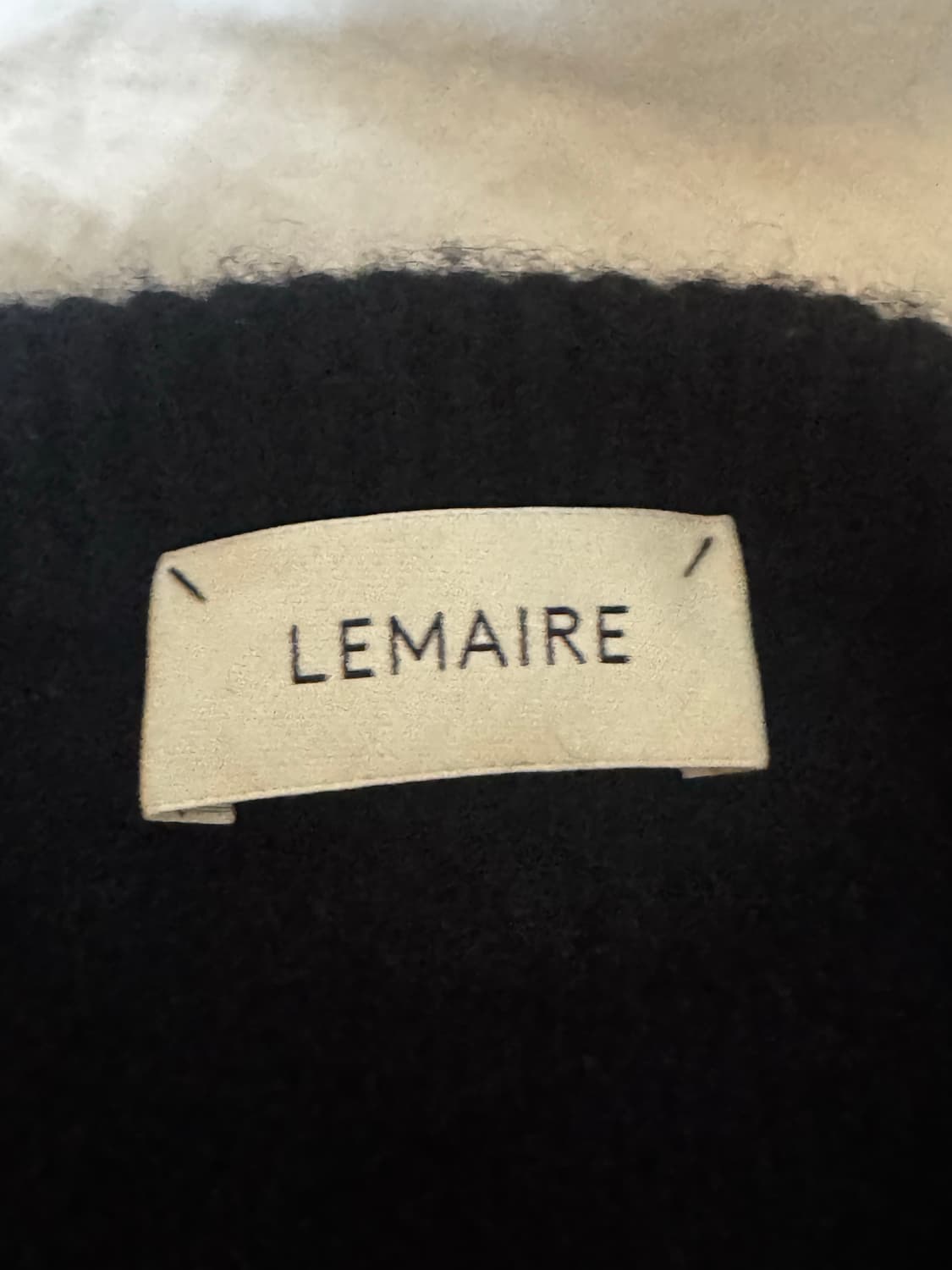 르메르 브이넥 니트 블랙 M 상품이미지3