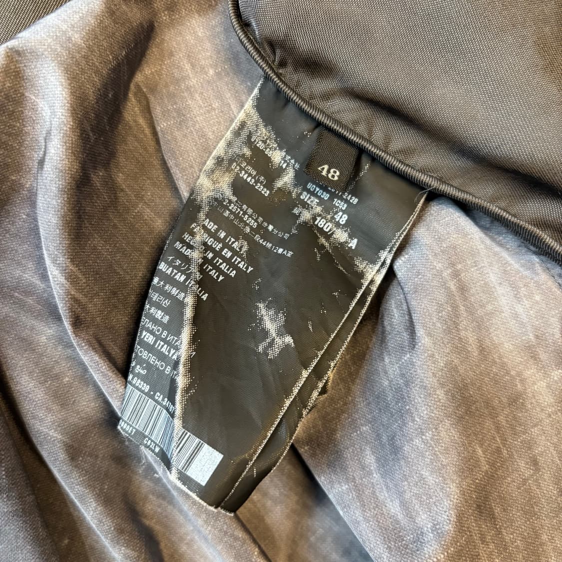 프라다 그레이 3 버튼 나일론 코트(2011) 상품이미지10