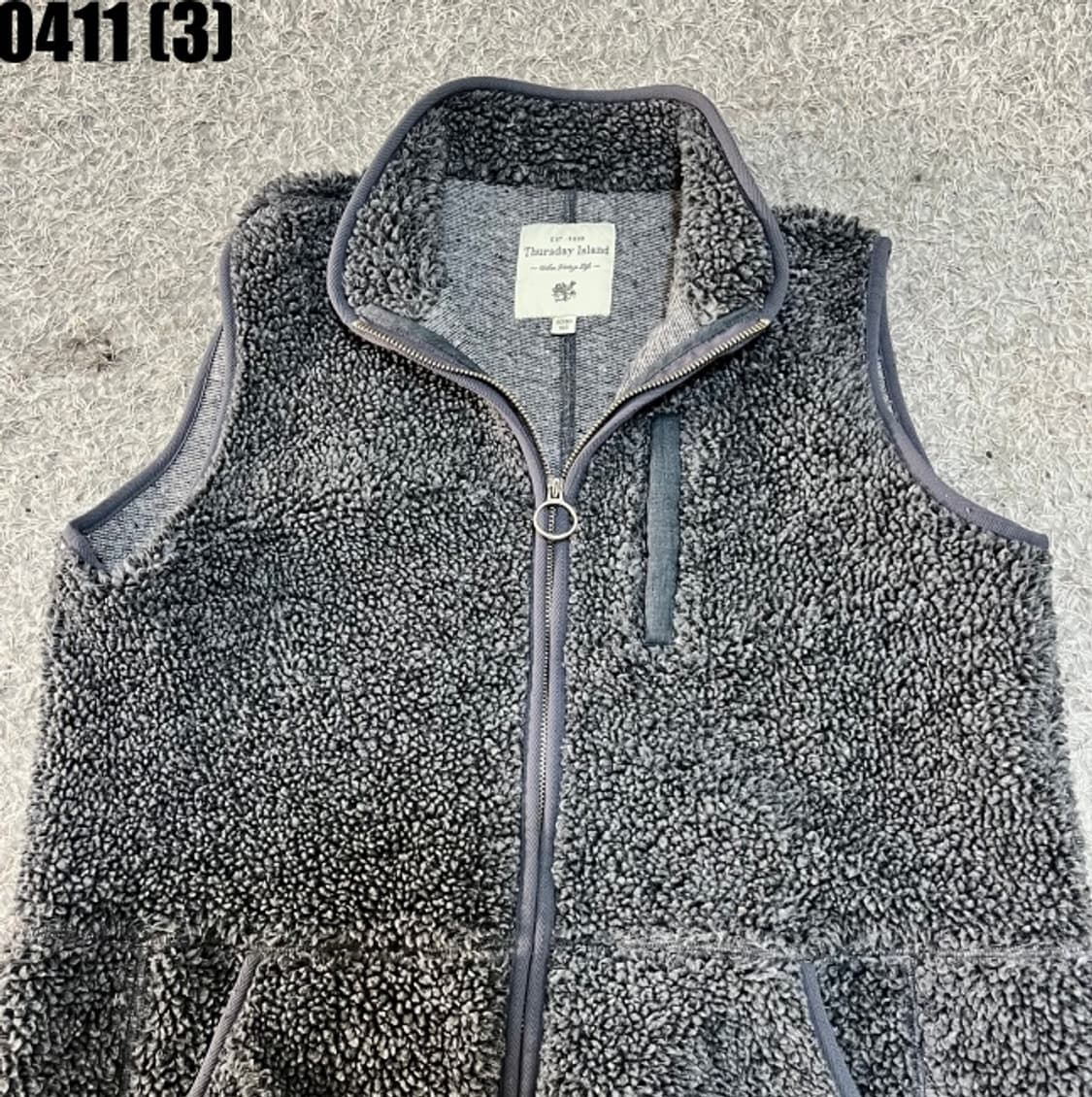 써스데이 아일랜드 플리스 조끼 상품이미지2