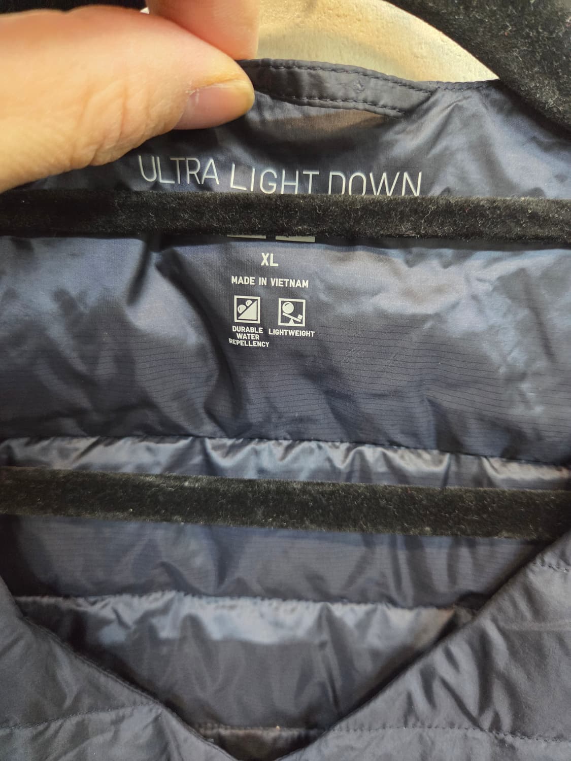 유니클로 울트라라이트다운 경량 패딩조끼 xl 네이비  상품이미지3