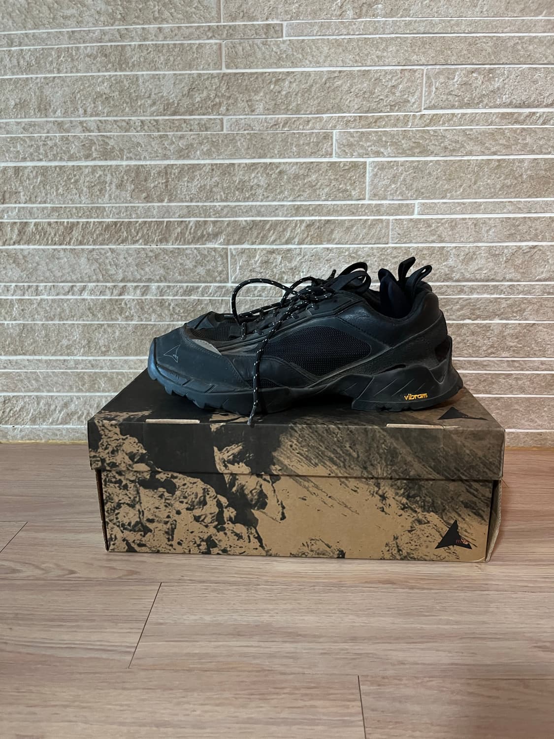 로아 하이킹 락파 블랙 EU 42 상품이미지1