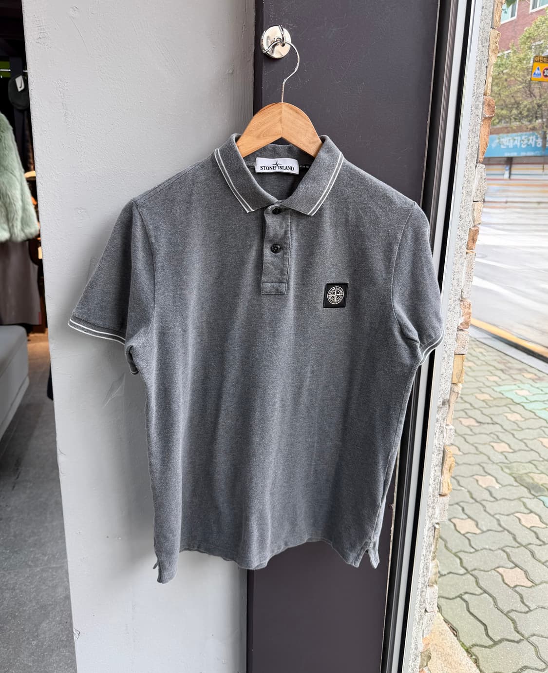 M/ 스톤아일랜드 자수패치 슬림핏 반팔 상품이미지2