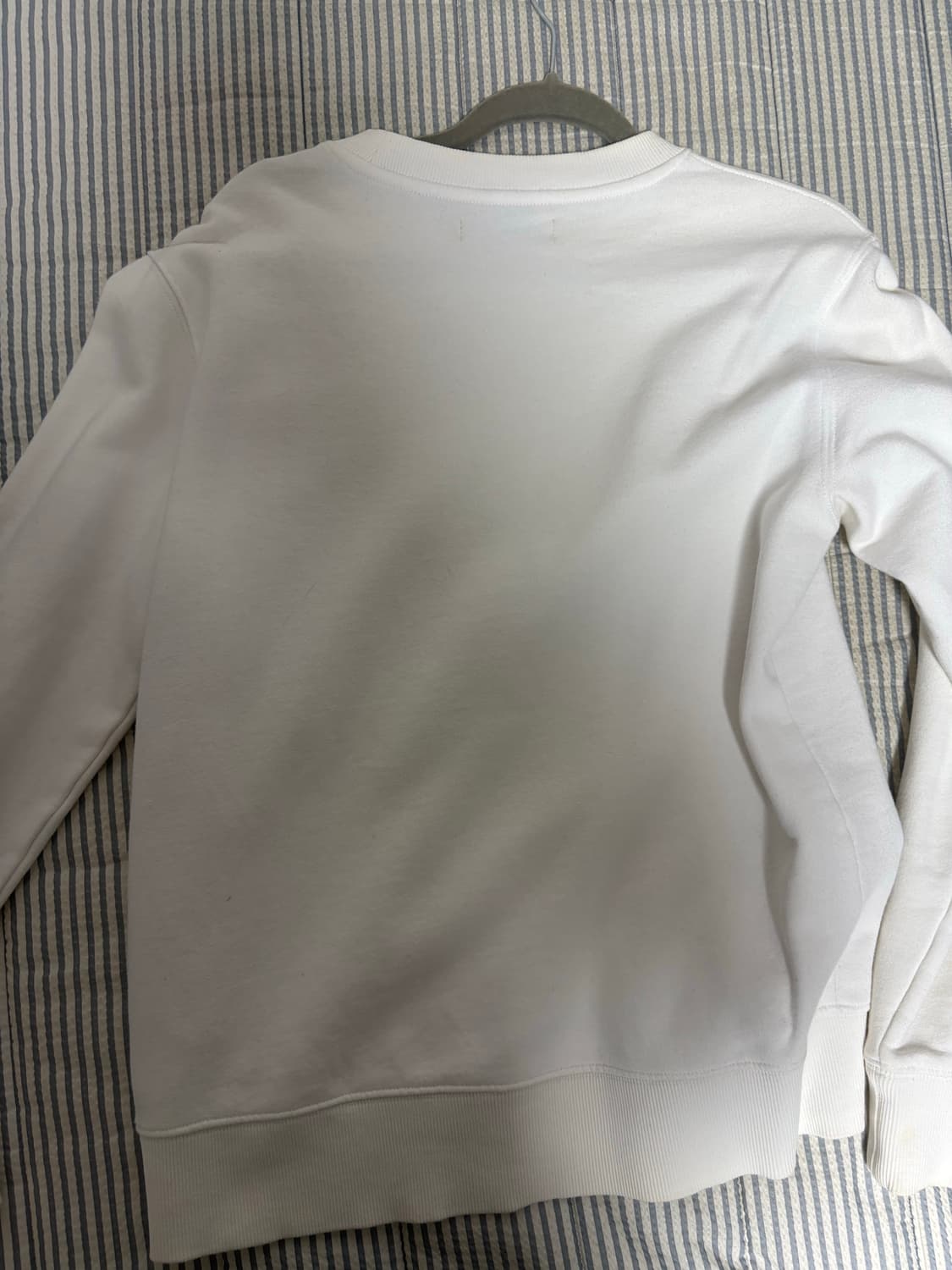 캘빈클라인 흰색 맨투맨 s 상품이미지3