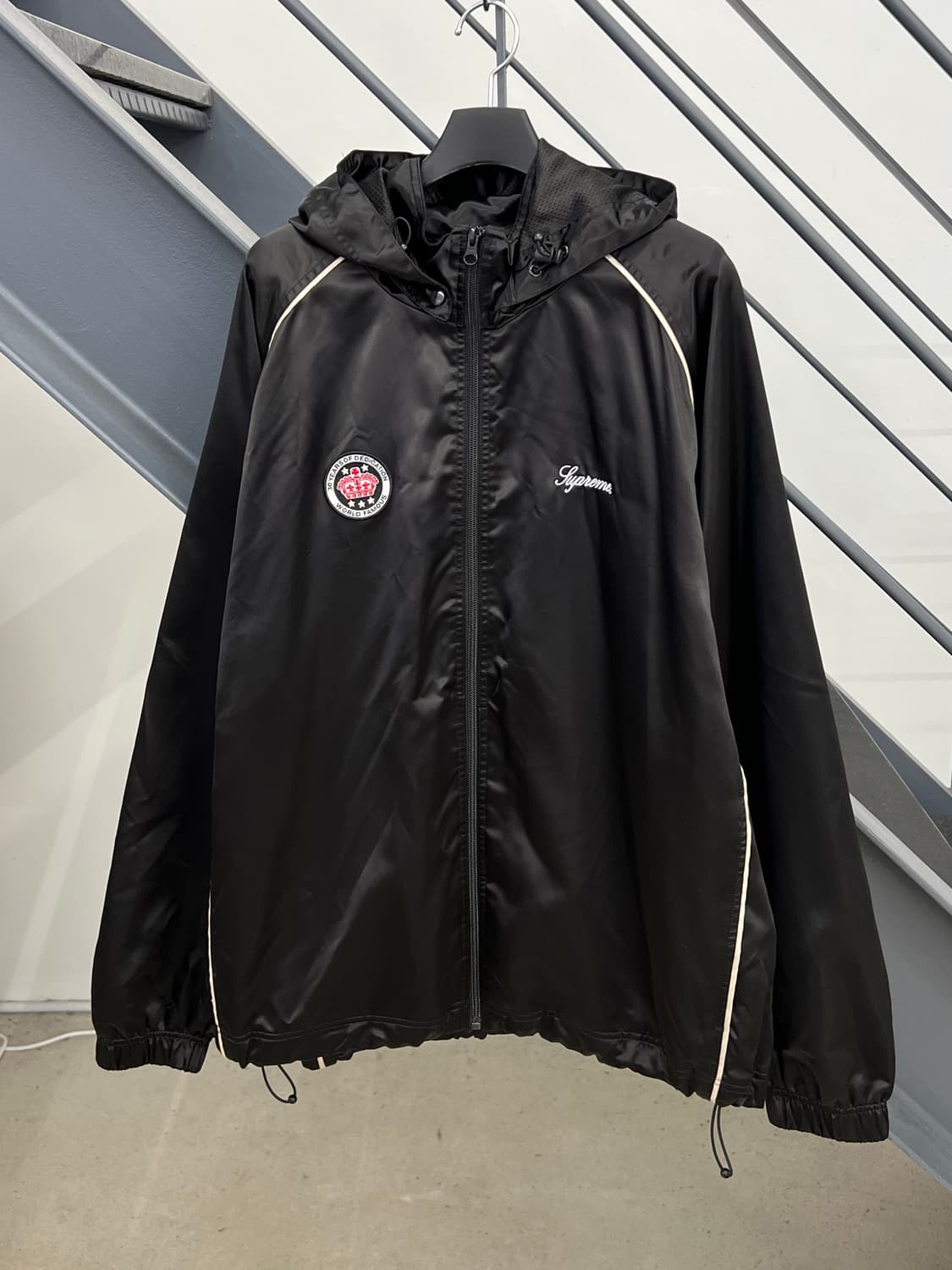 슈프림 24SS 사틴 후드 트랙 자켓 상품이미지5