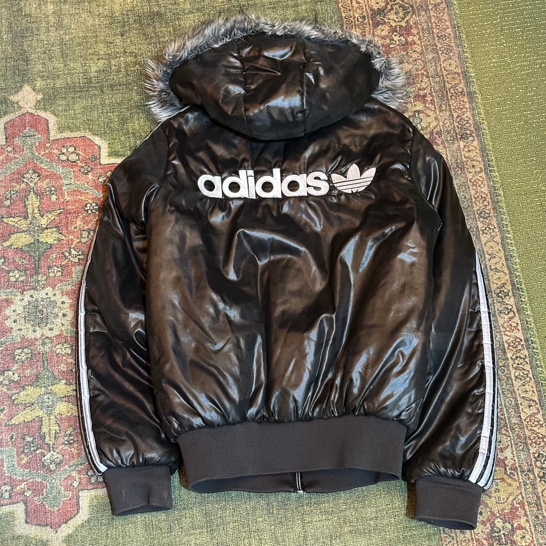 아디다스 빅로고 카모 패딩 상품이미지1