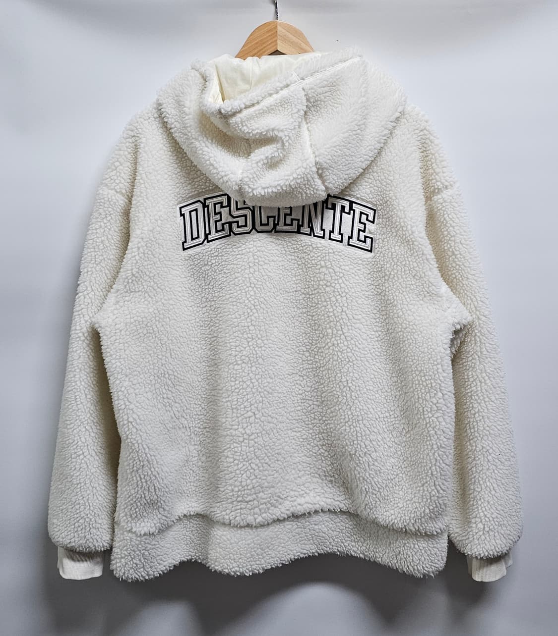 데상트 뽀글이 후리스 후드집업 100 상품이미지2