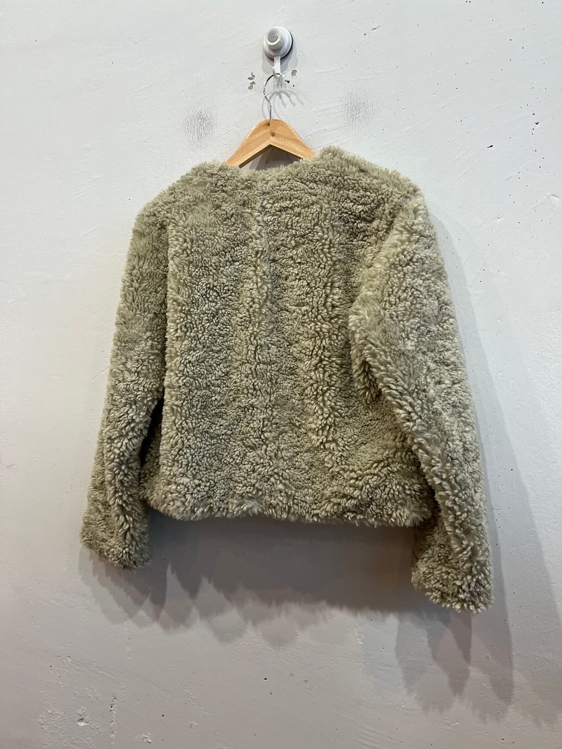 써스데이아일랜드 퍼 자켓 상품이미지4