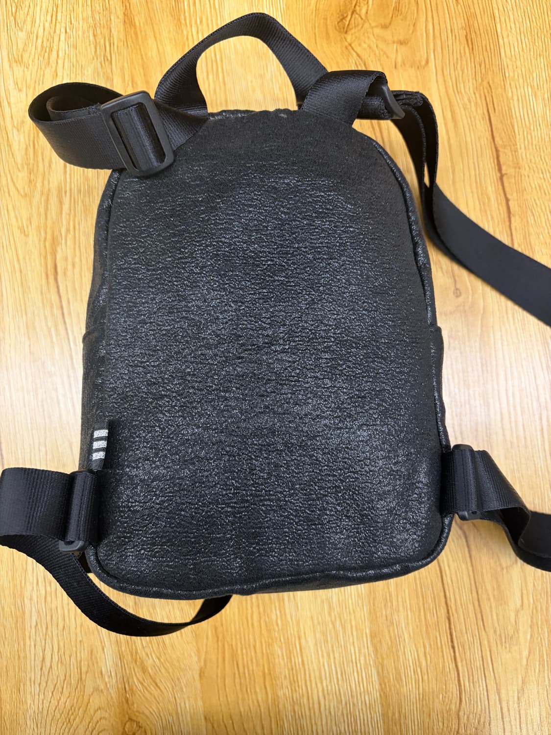 아디다스 펄 블랙 미니백팩 상품이미지5