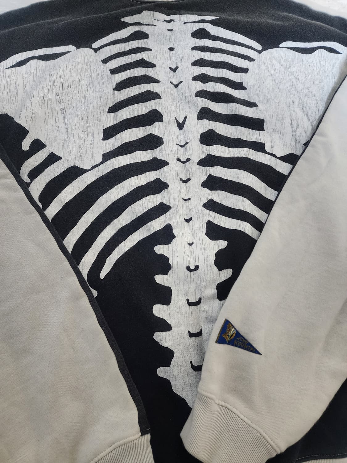 캐피탈 투톤 빅 플리스 스웻셔츠 키나리 블랙 상품이미지2