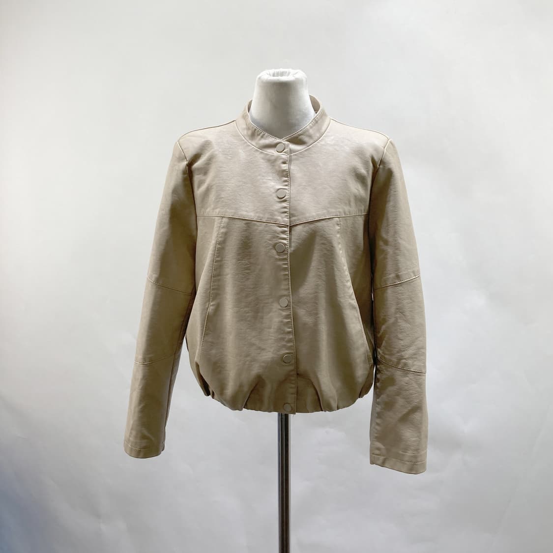 클리지 여성 보고핀턱레더가죽자켓 free  상품이미지1