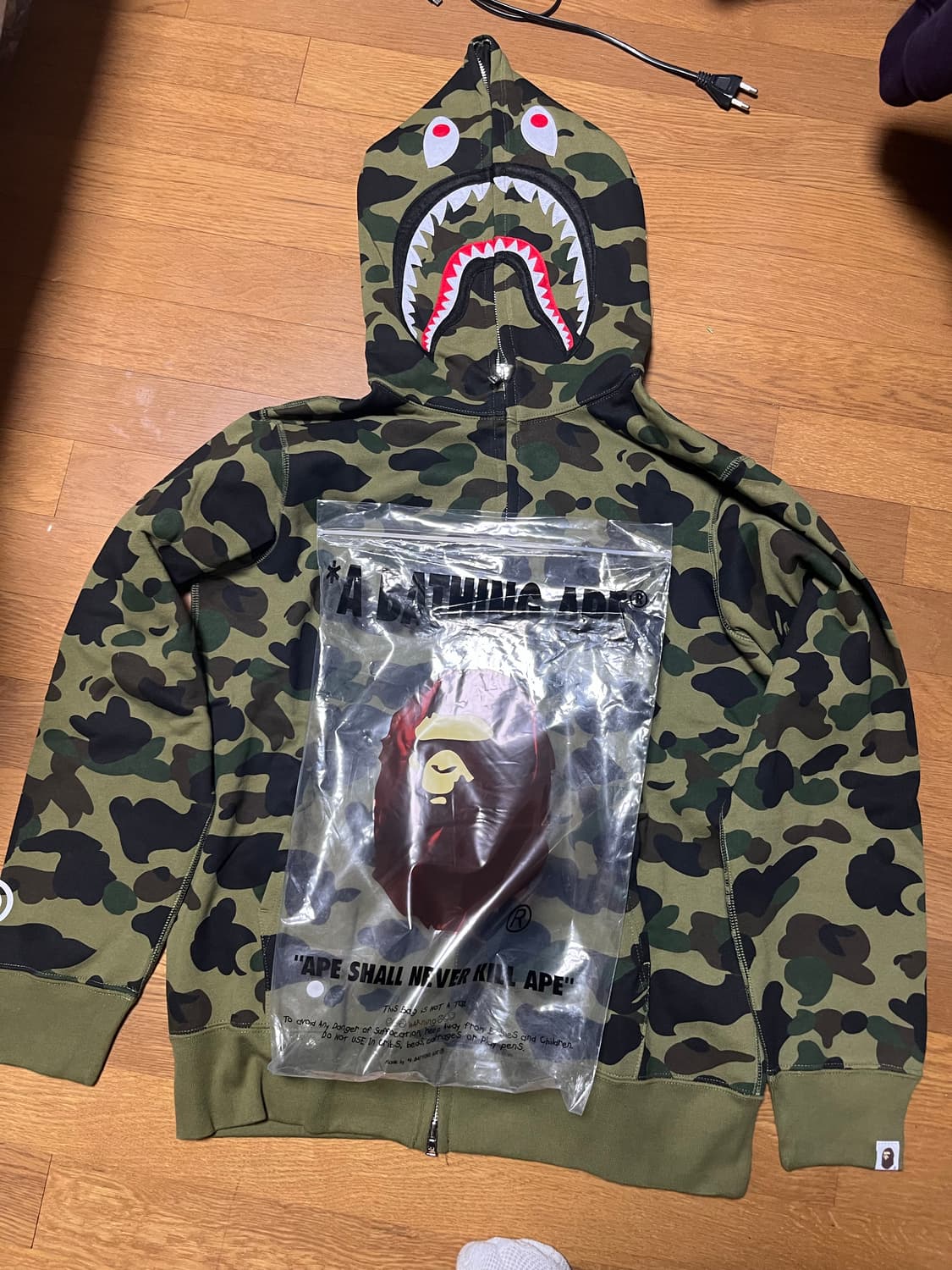 베이프 녹계 L 상품이미지1