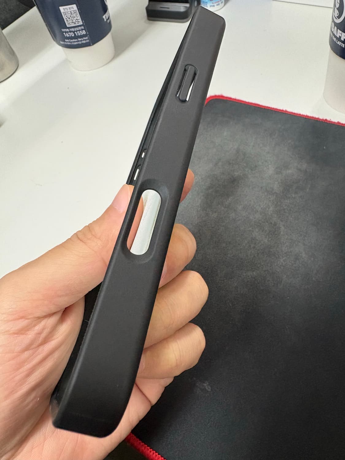 (새상품) 아이폰 16프로맥스 케이스 판매합니당 상품이미지4