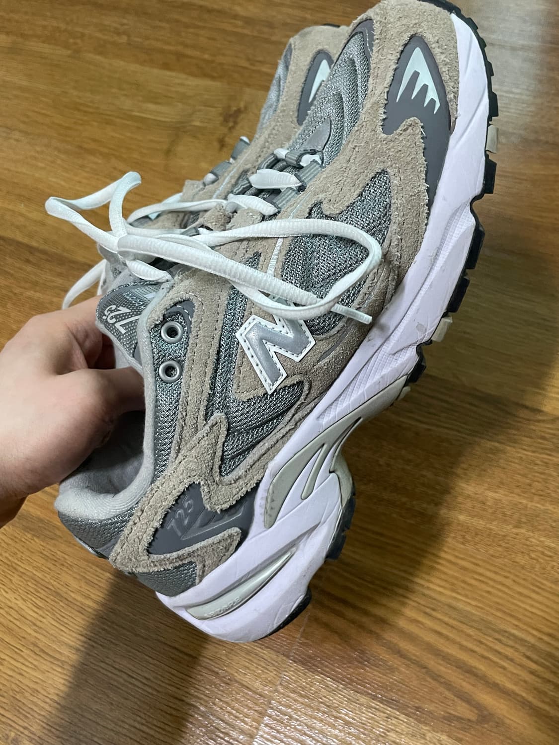 뉴발란스 725 그레이 235 상품이미지3