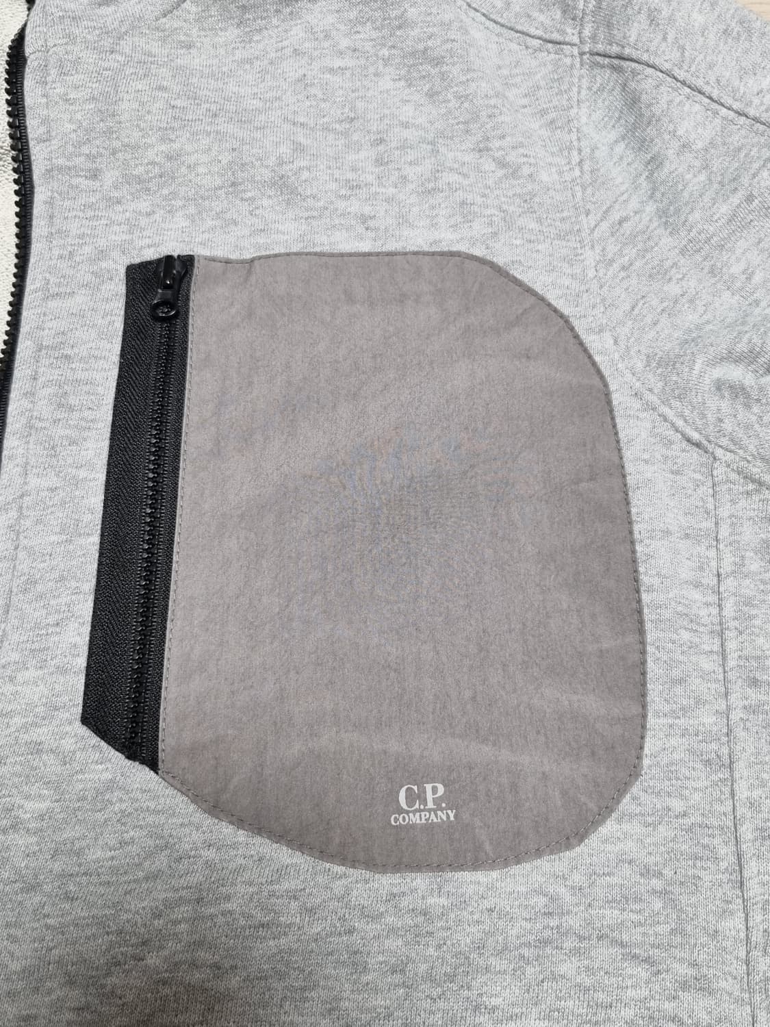 cp컴퍼니 고글 후드집업 상품이미지5