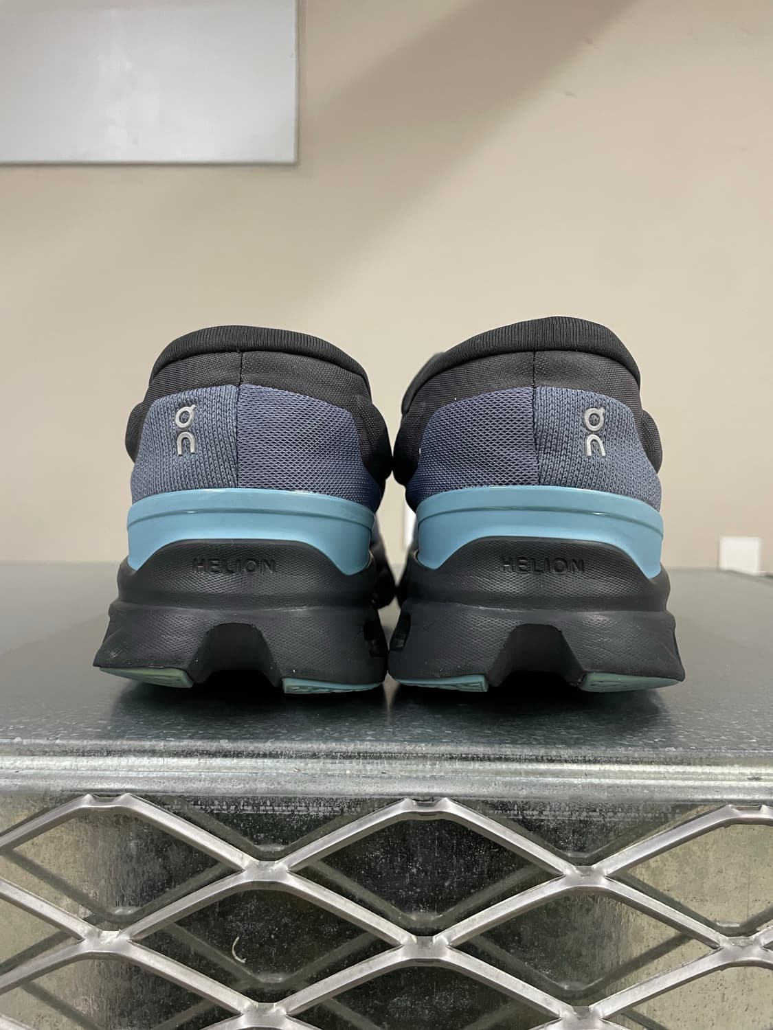 온러닝 클라우드스트라투스 3 275 상품이미지3