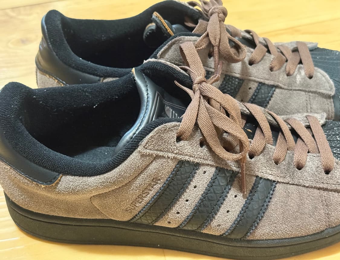 아디다스 슈퍼스타 2 브라운 코어 블랙 260사이즈 판매합니다 상품이미지3