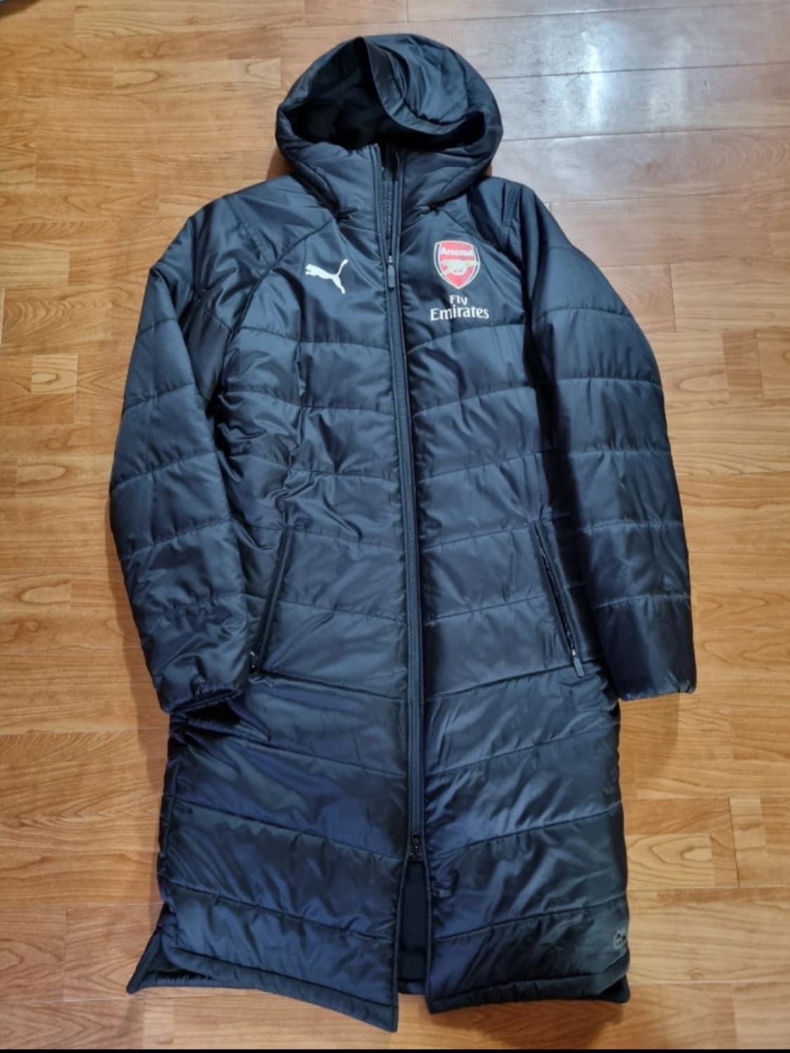 퓨마.EPL 아스날 벤치파카 롱패딩 상품이미지1