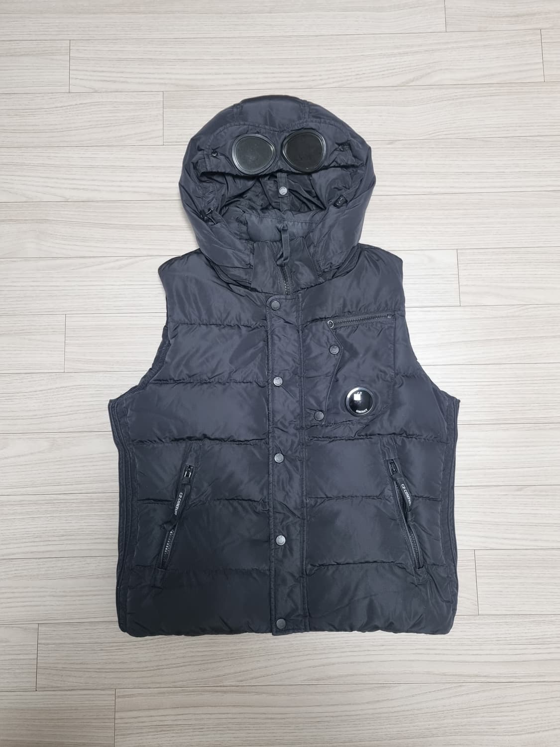 cp컴퍼니 밀레밀리아 패딩조끼 상품이미지2