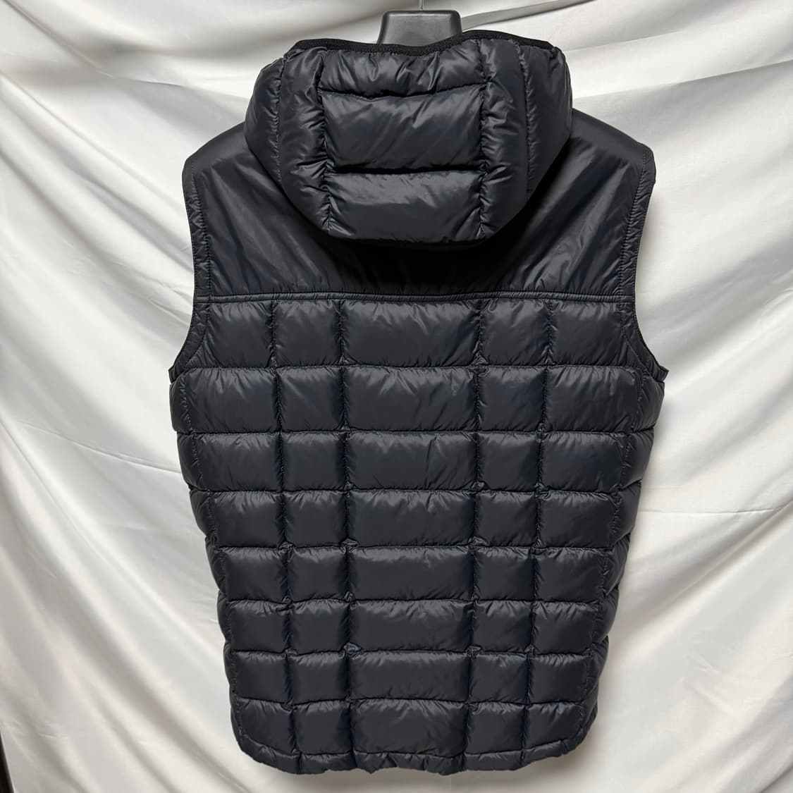 [S+급/S] 크롬하츠 패디드 후드 패딩조끼 블랙 상품이미지4