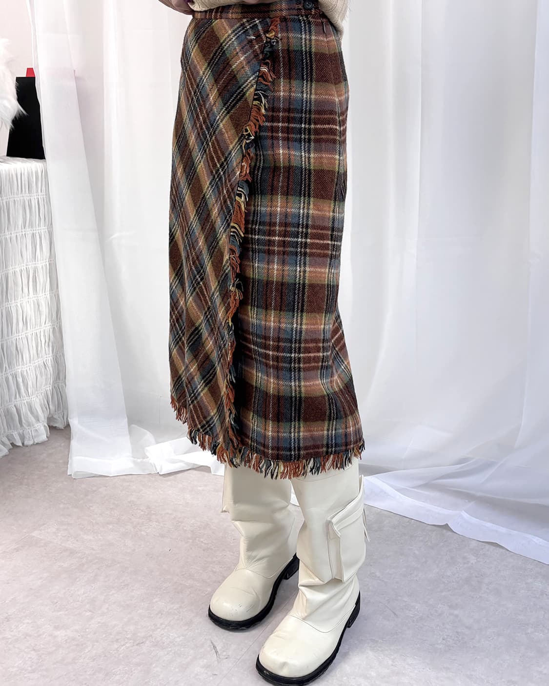 SCAPA autumn wool check midi wrap skirt 상품이미지9