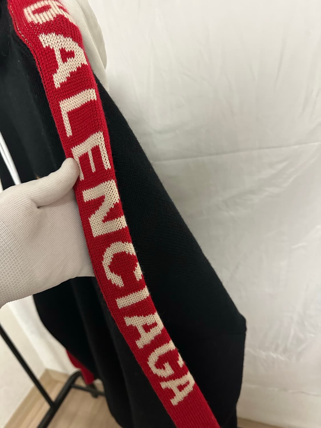 발렌시아가 로고 니트후드 (110/S) 상품이미지4