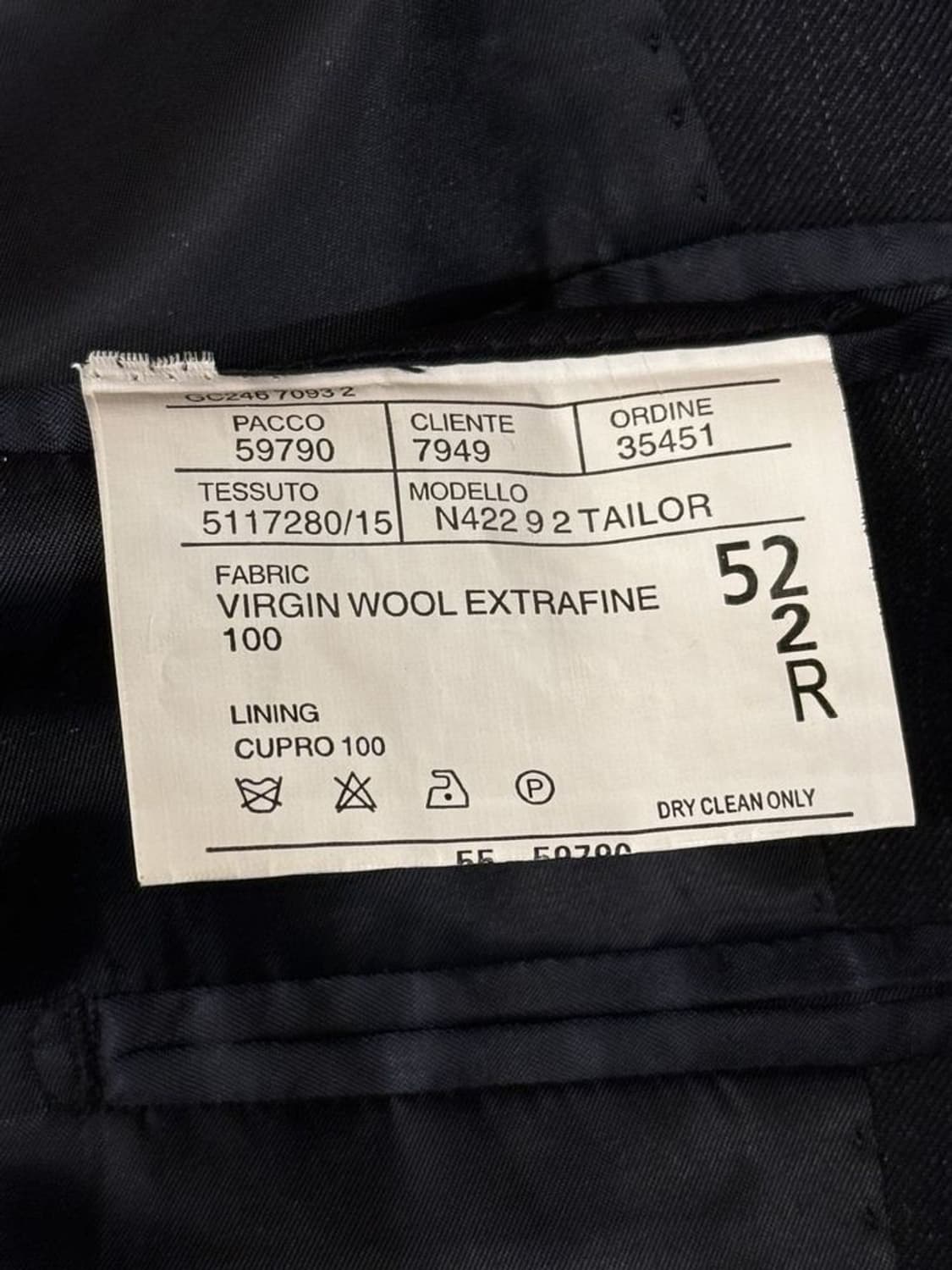 꼬르넬리아니 수트 상품이미지9