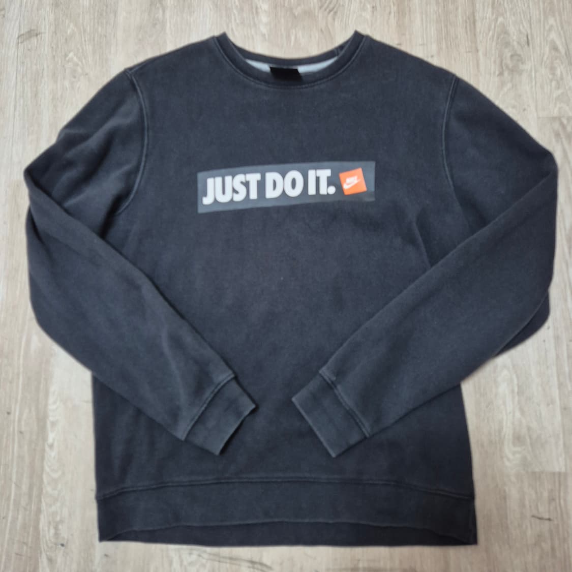 나이키 스우시 박스로고 저스트 두 잇 맨투맨  상품이미지1