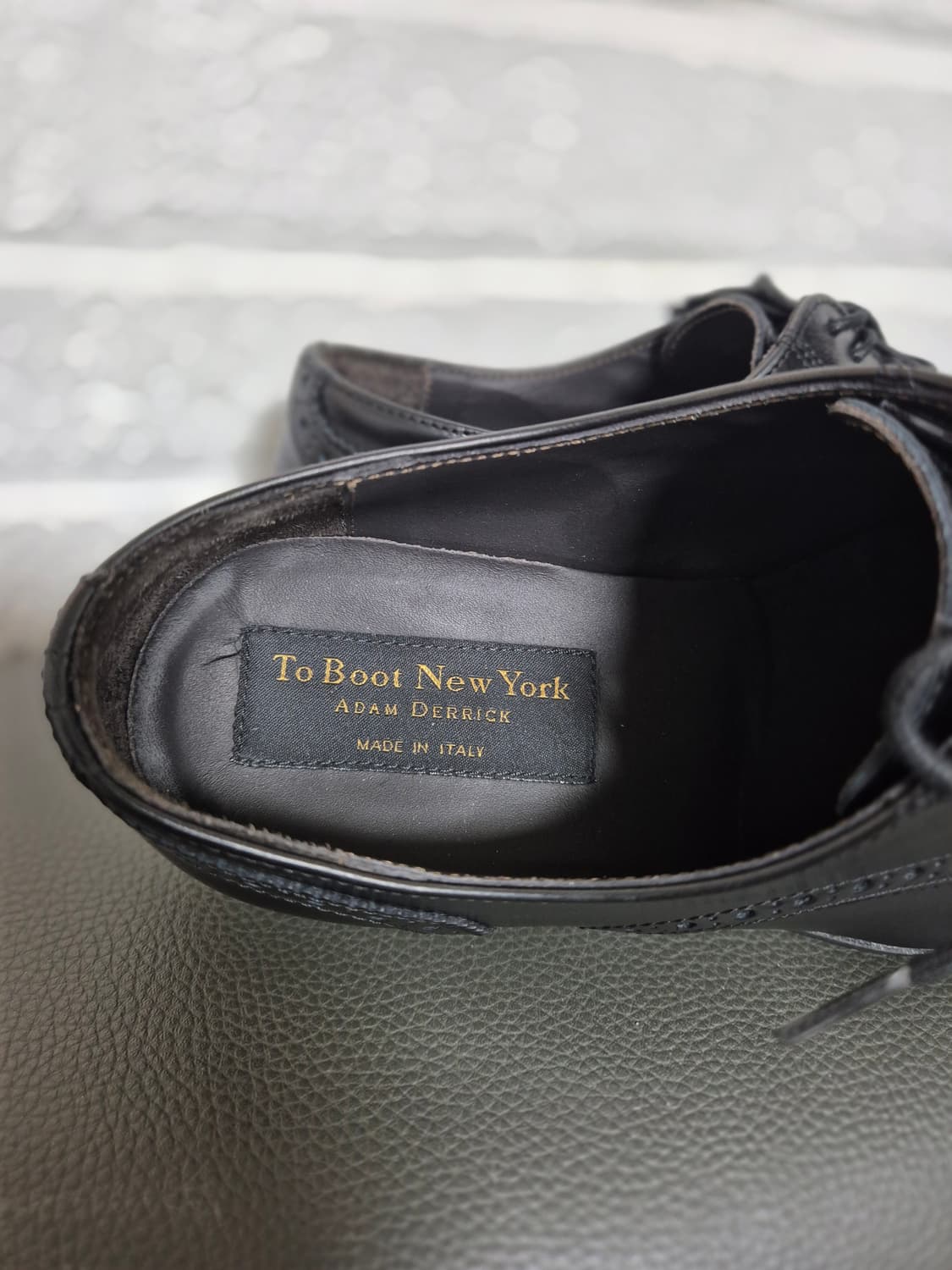 투 부트 뉴욕(To Boot New York)의 남성용 옥스포드화입니다. 상품이미지4