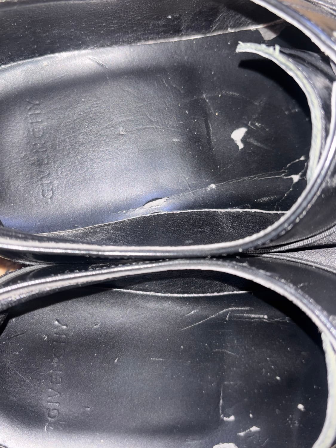 09fw 지방시 크로스 밴드 로퍼 상품이미지4