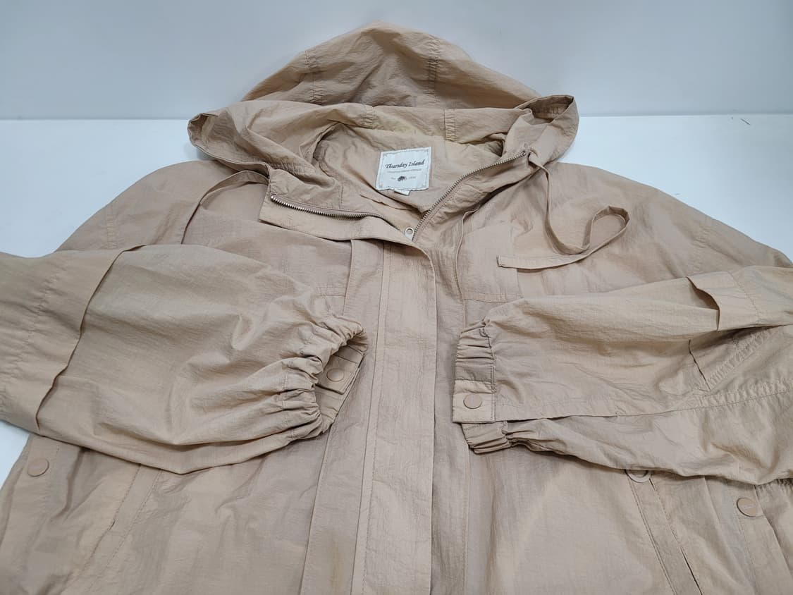써스데이아일랜드 20SS 루즈핏 후드 바람막이 점퍼 / 여 S 베이지 상품이미지4