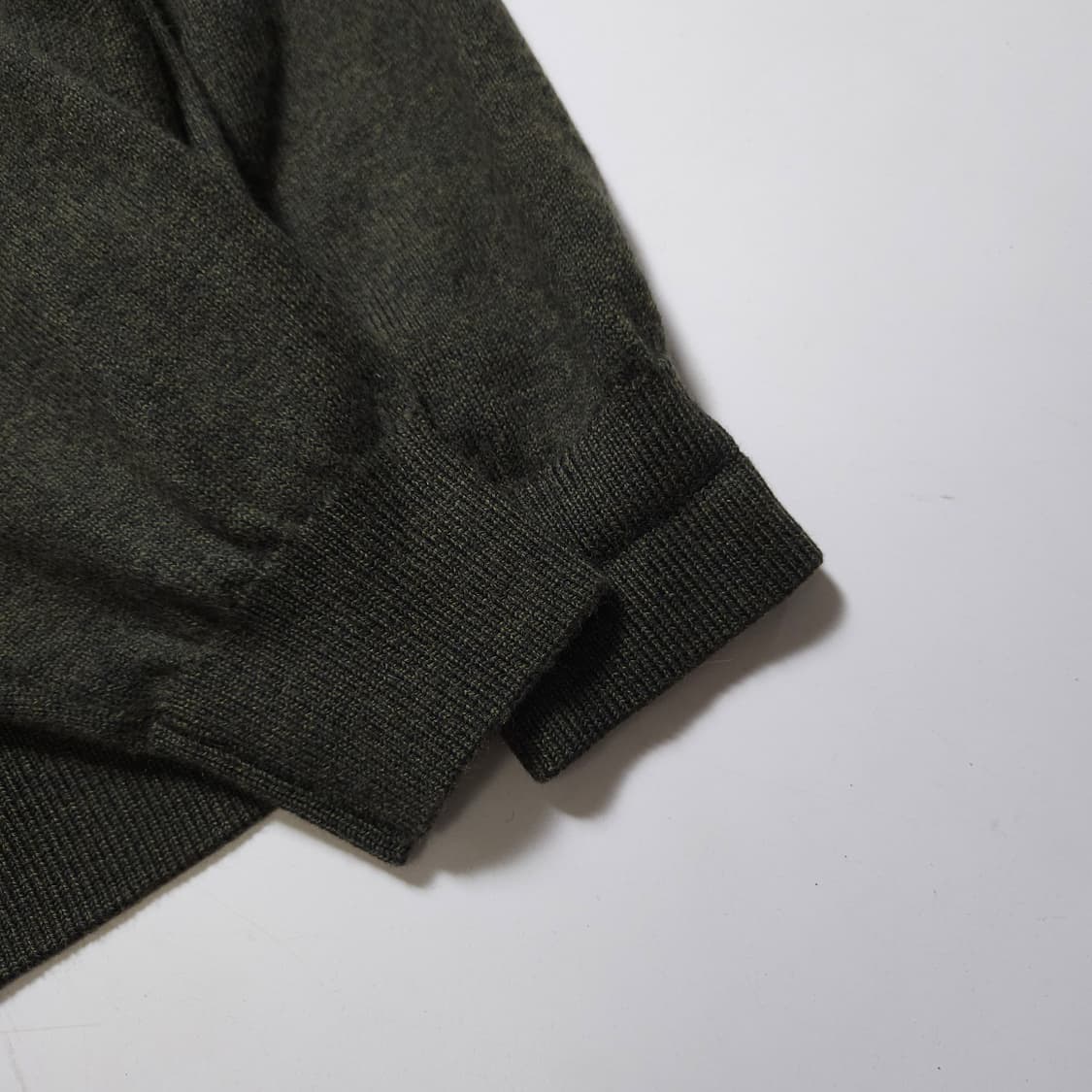 YSL 입생로랑 반집업 니트 상품이미지5