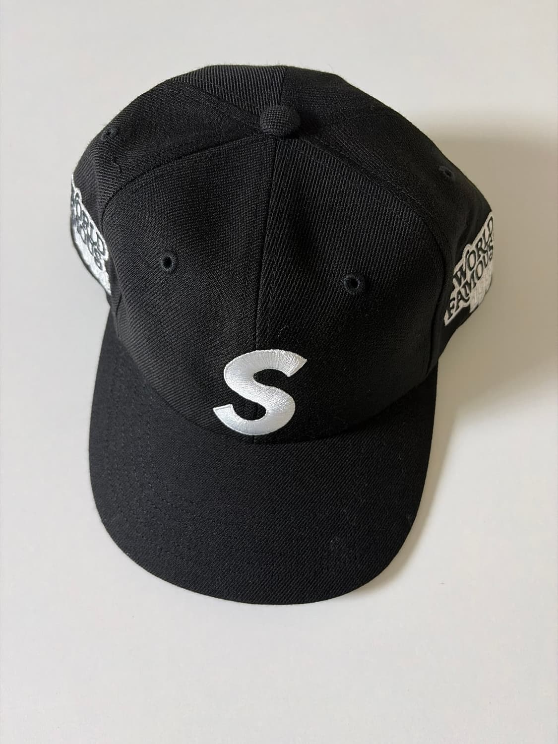 슈프림 월드 페이머스 S 로고 6-패널 블랙 상품이미지2