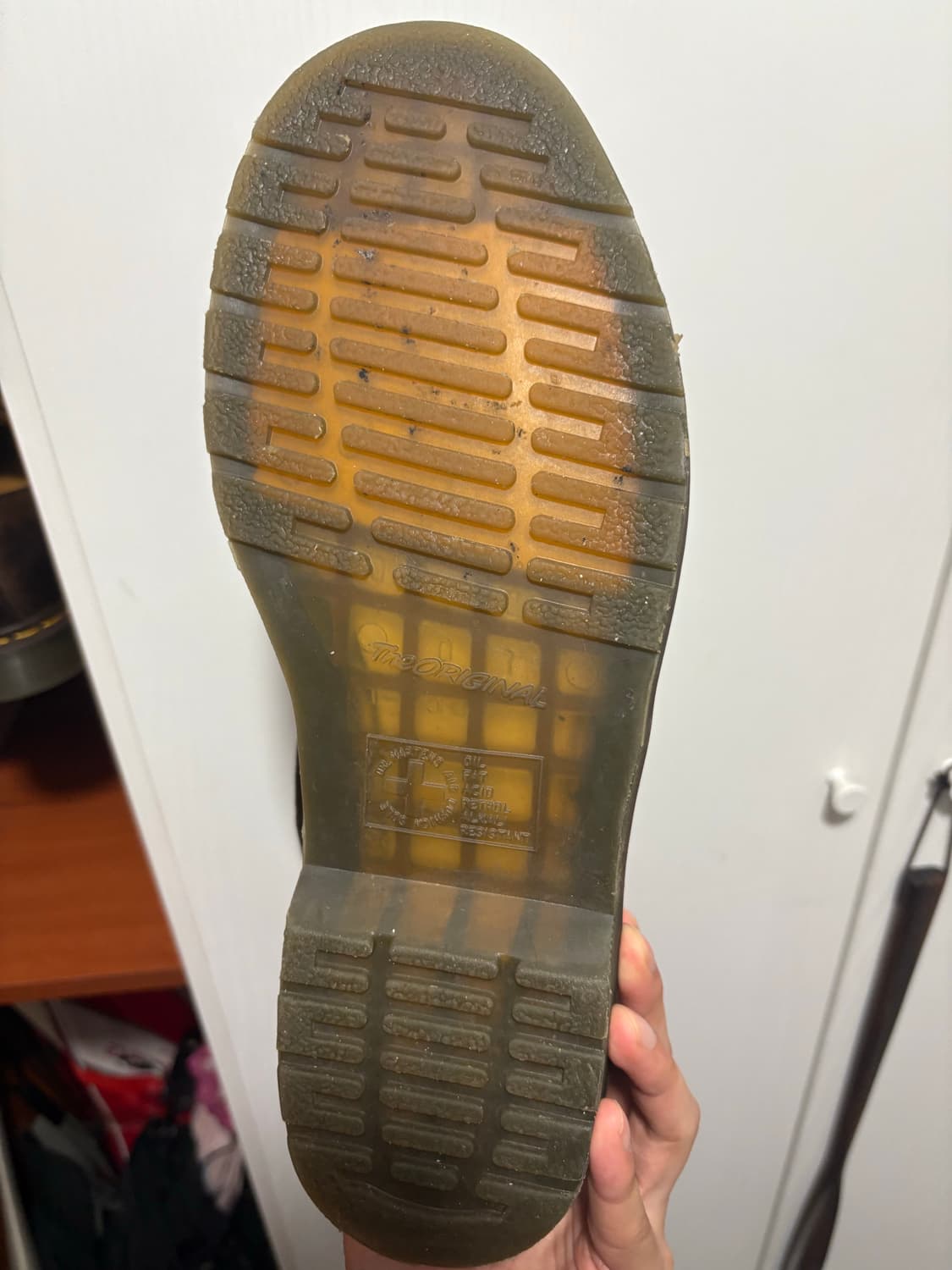 닥터마틴 1461 3홀 크레이지홀스 290 팝니다 상품이미지3