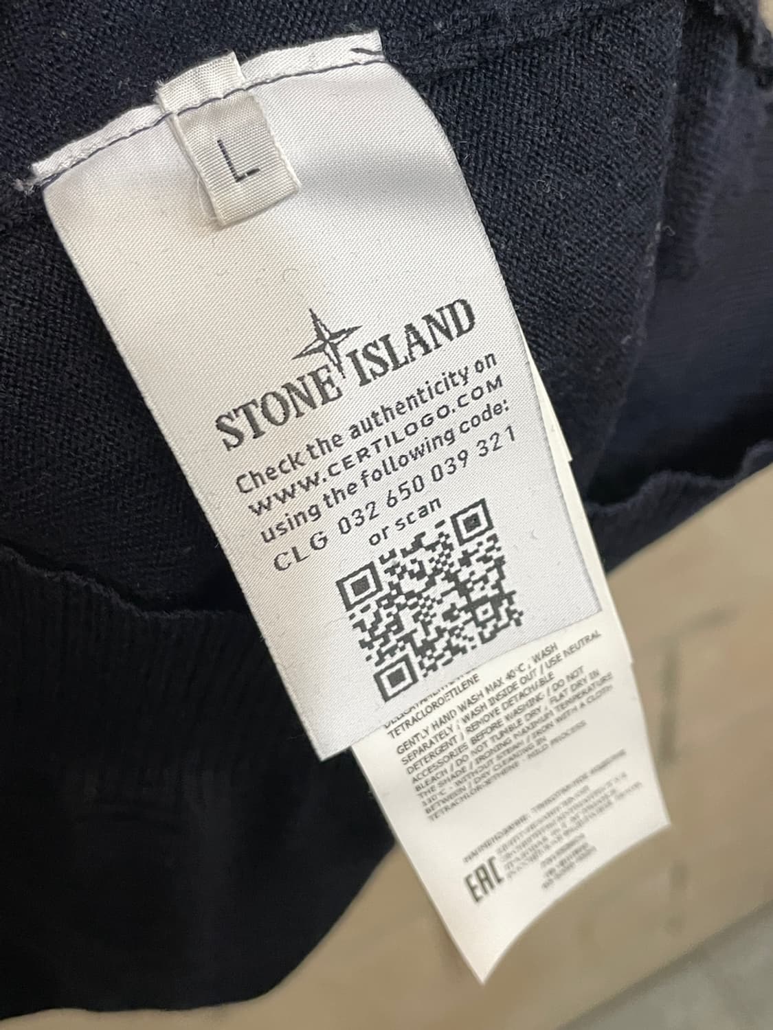 스톤 아일랜드 와펜 네이비 니트 상품이미지7