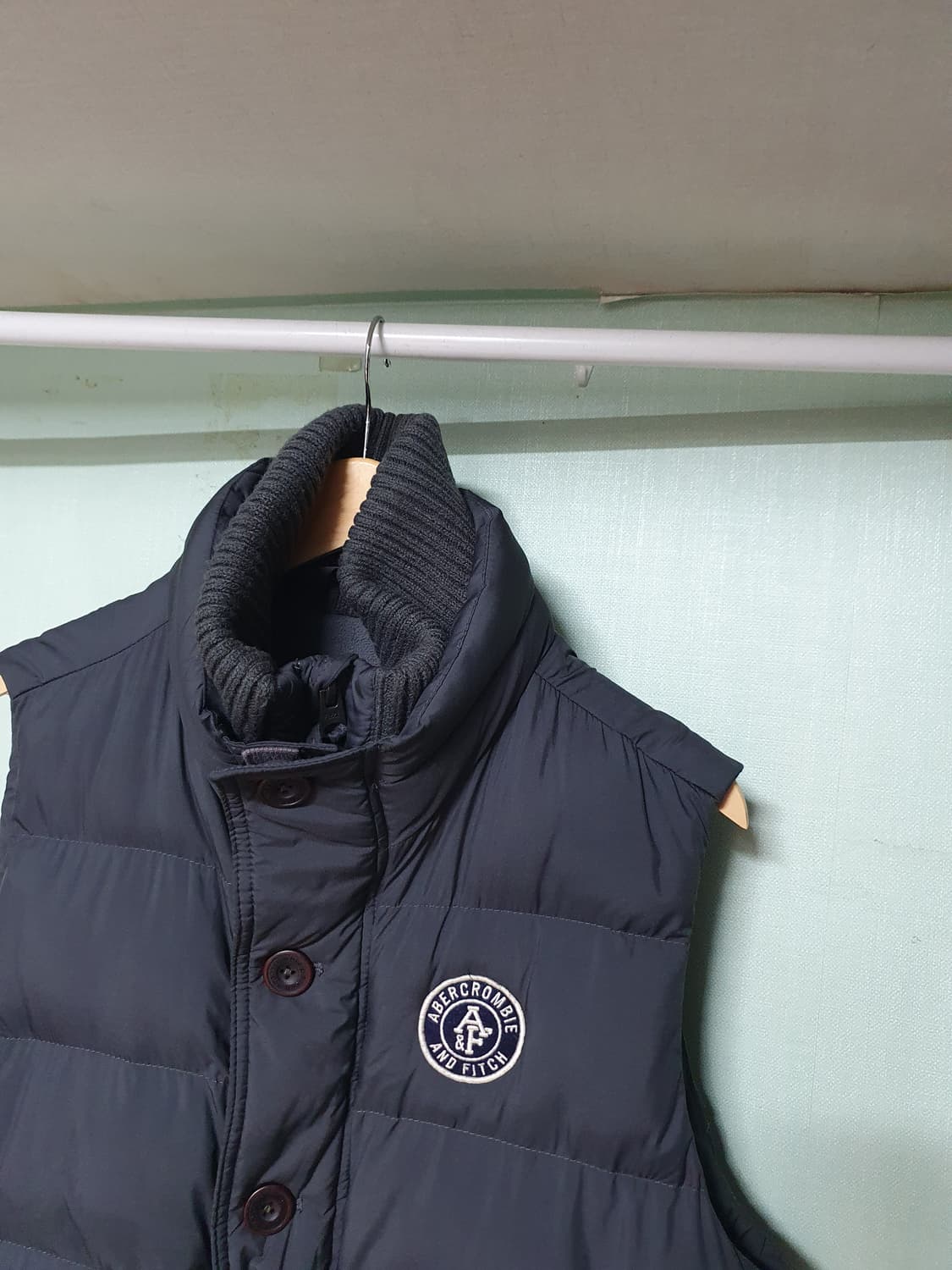 아베크롬비 패딩 조끼 L 상품이미지2