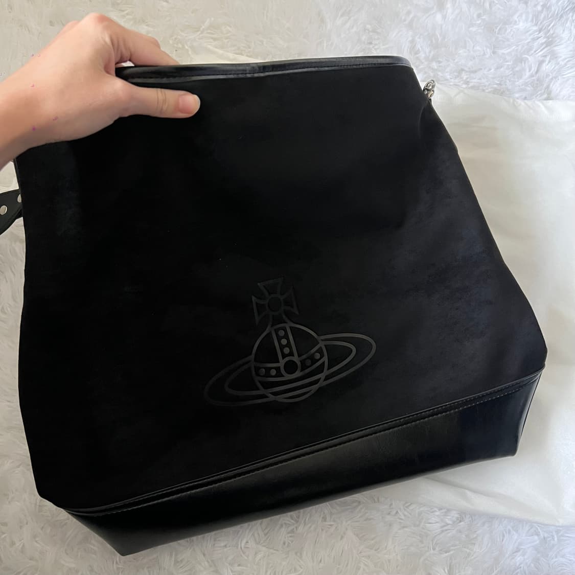 비비안웨스트우드 낸시 호보백 블랙 상품이미지4