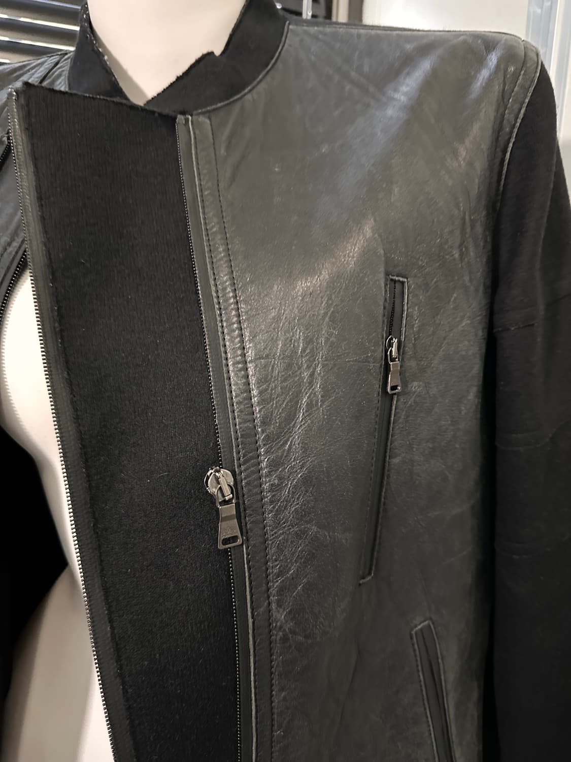 neilbarret leather two way zip-up jacket 상품이미지7