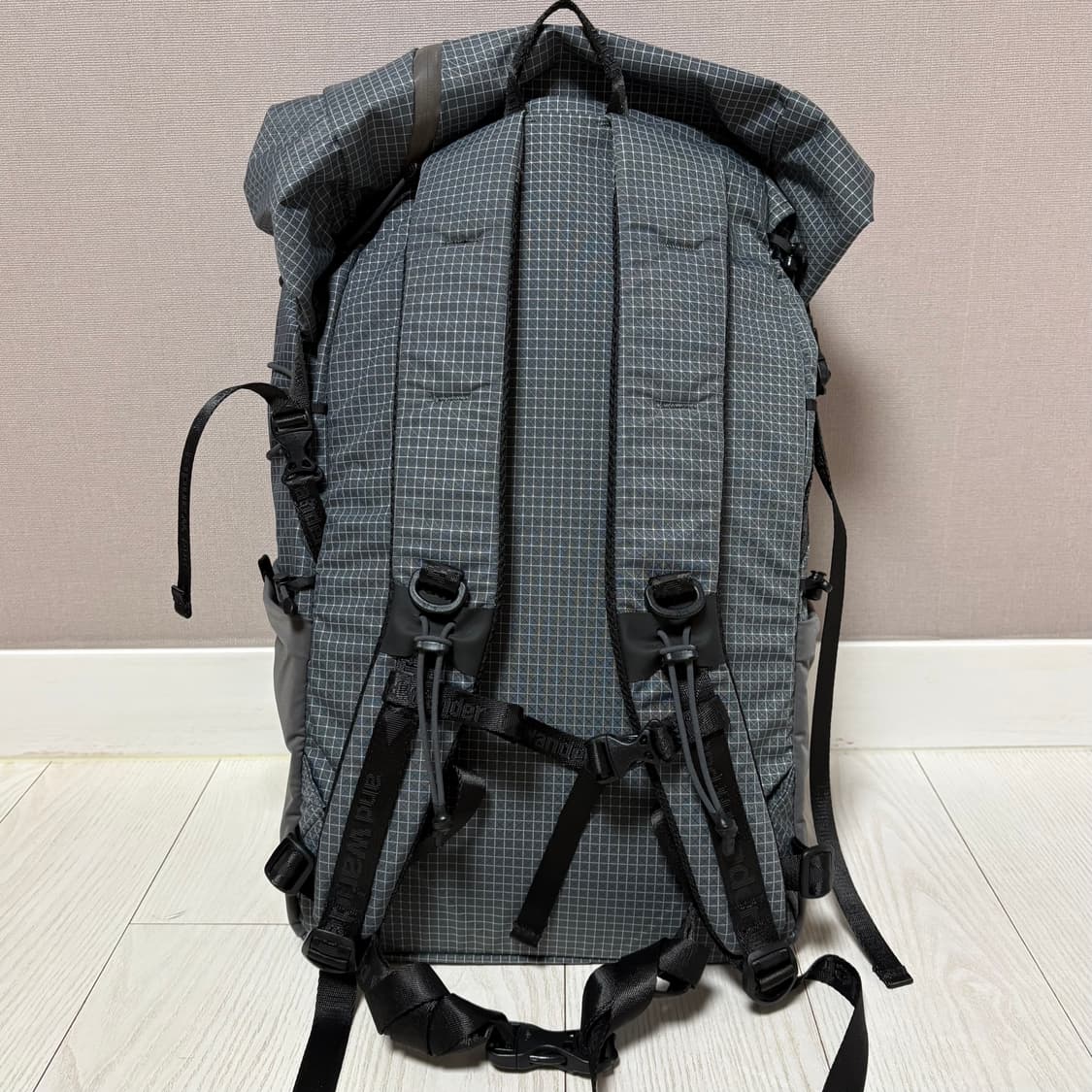 앤드원더 and wander 오션립 25L 백팩 상품이미지3