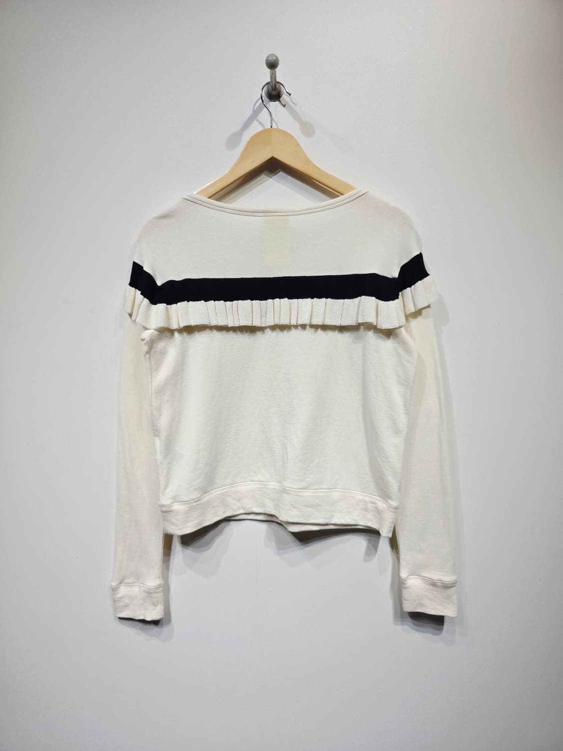 럭키슈에뜨 유니크 프릴 맨투맨 티셔츠 상품이미지6