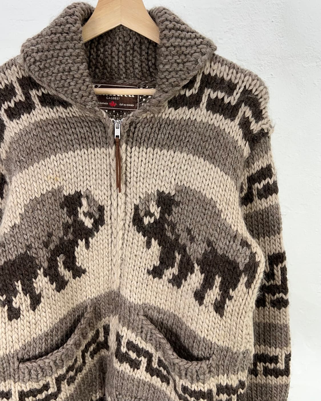 카나타 딥 브라운 바이슨 헤비 숄 카라 코위찬 스웨터 자켓 상품이미지3