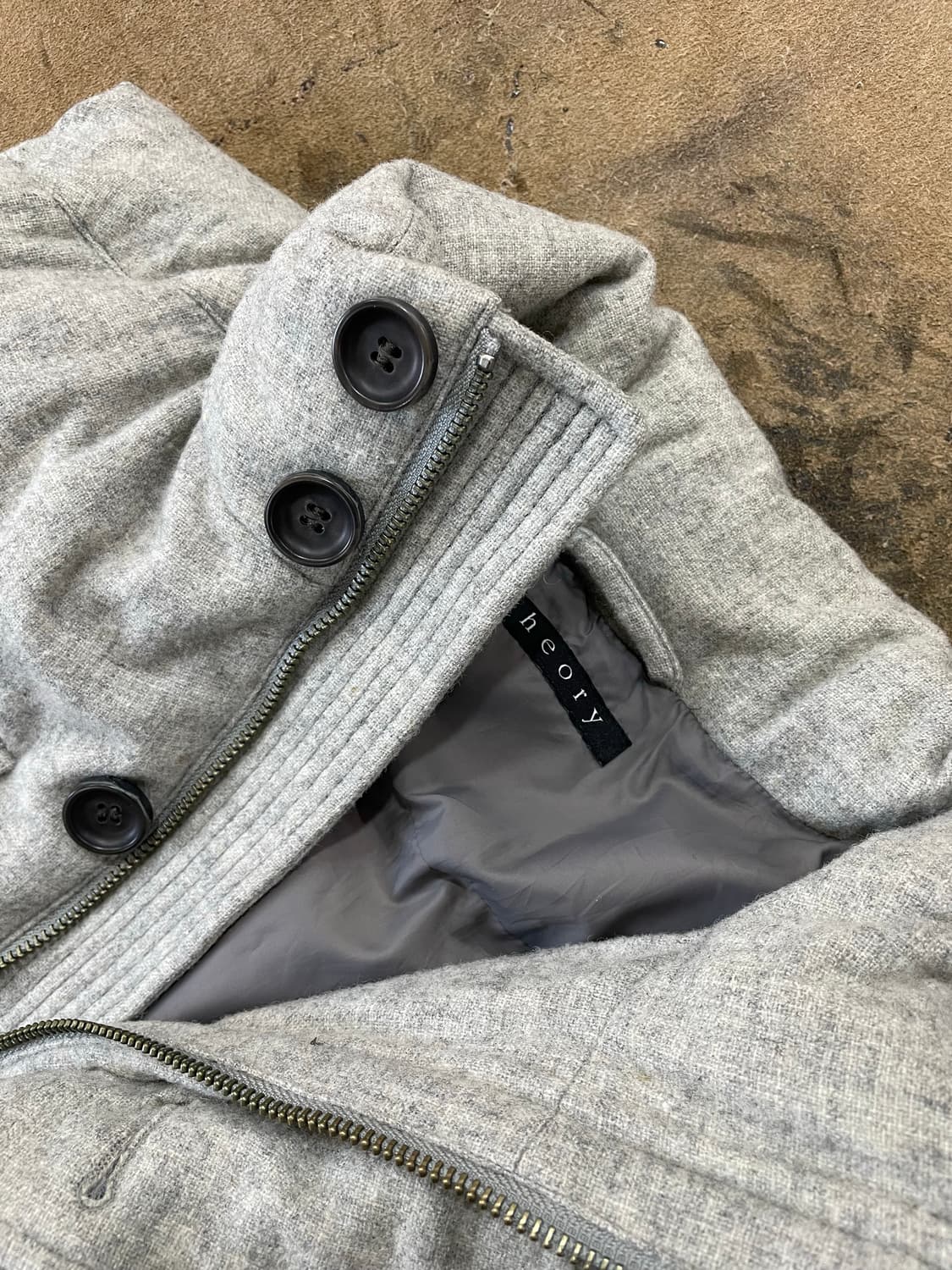 띠어리/그레이 다운베스트 상품이미지3