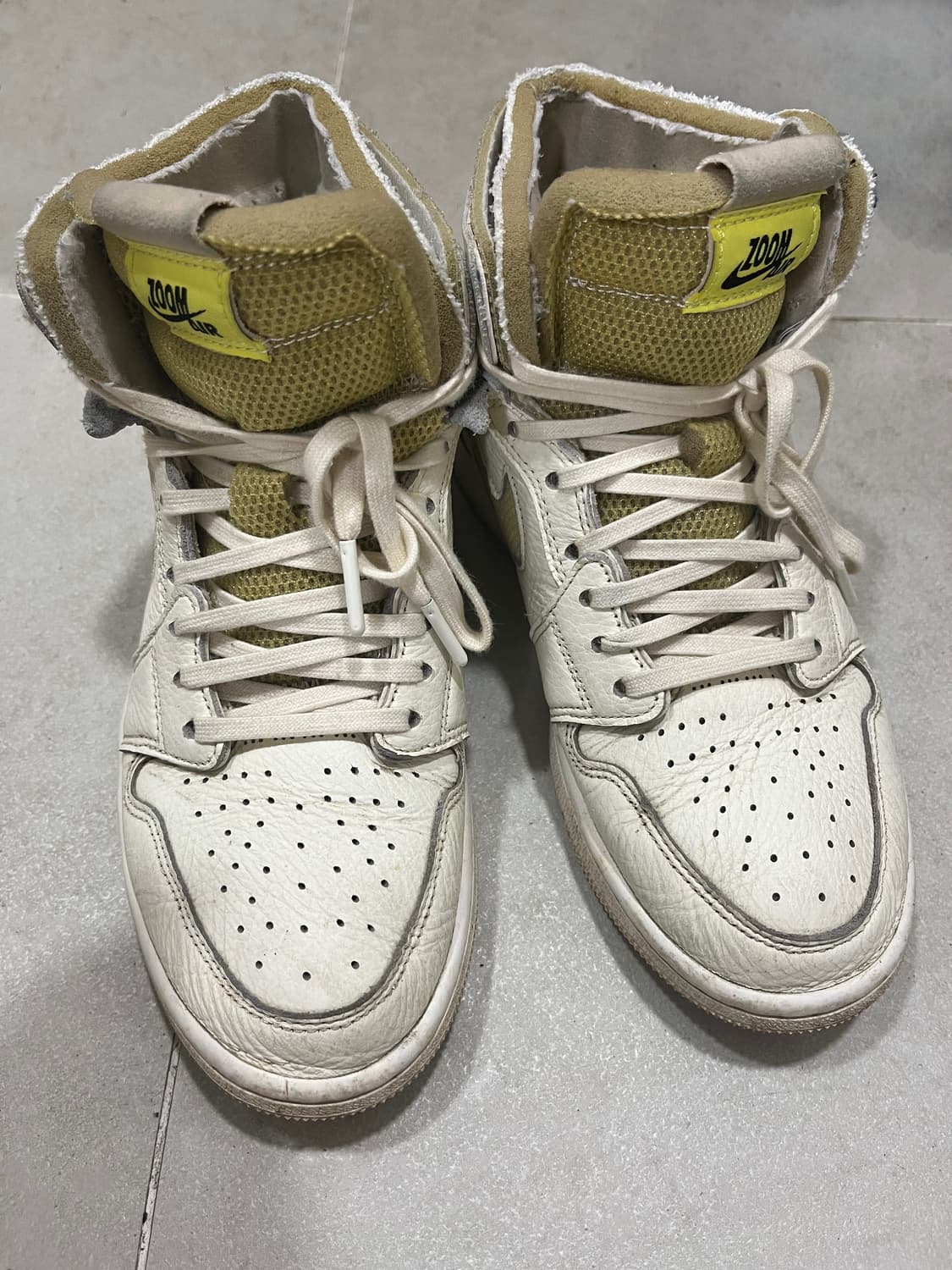 나이키 조던1 줌 에어 컴포트 세일 아이보리 상품이미지2