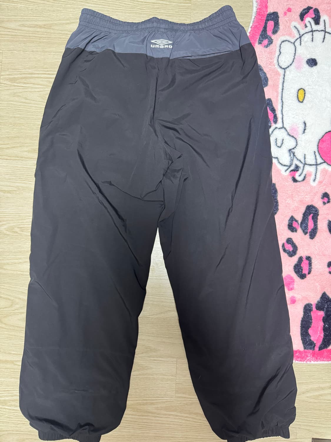 팔라스 x 엄브로 트랙 팬츠 블랙 - 24SS 상품이미지6