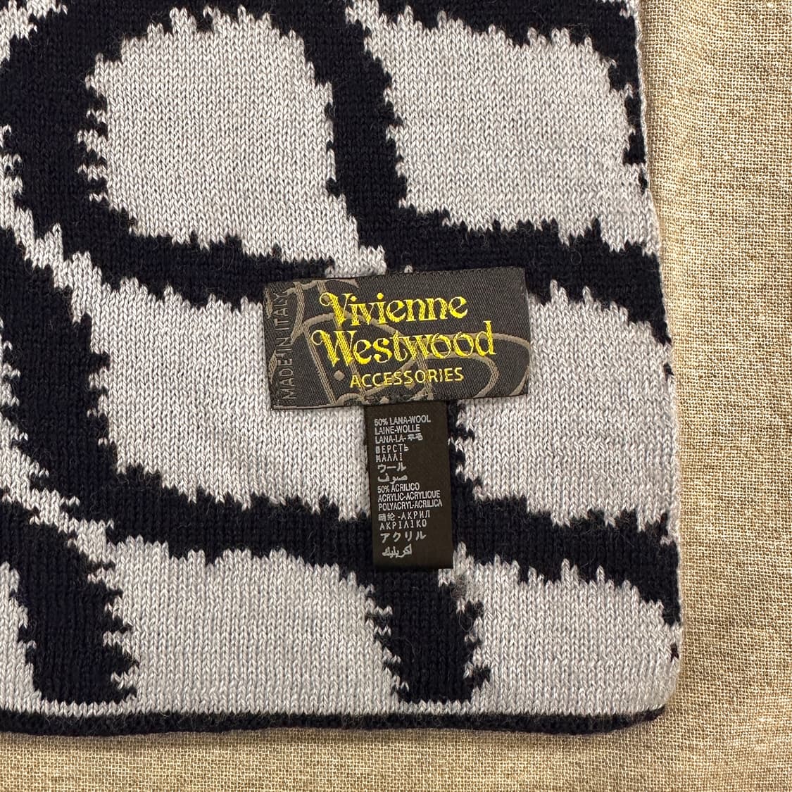 비비안웨스트우드 스퀴글패턴 리버서블 머플러 상품이미지6