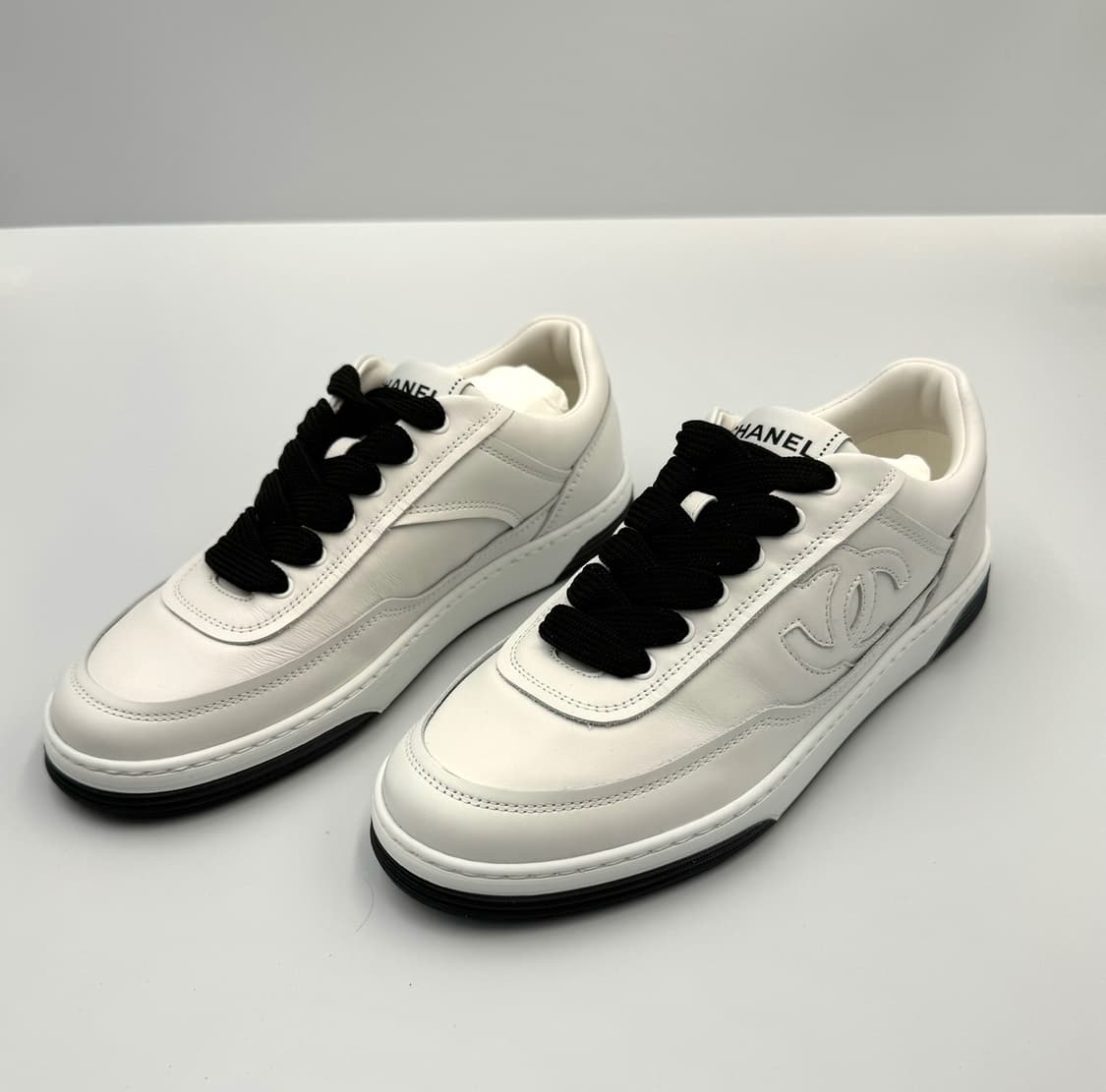 샤넬 스니커즈 카프스킨 화이트 G39980 감정원검수 (사이즈35) 상품이미지4
