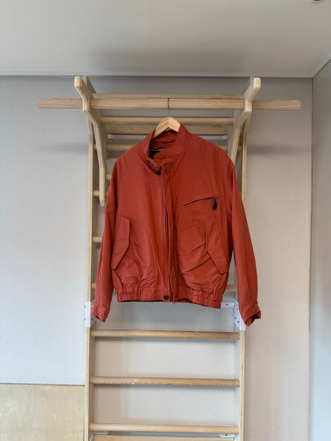 인터메조 해링턴자켓 스윙탑 블루종 (착용샷 있음) 상품이미지1