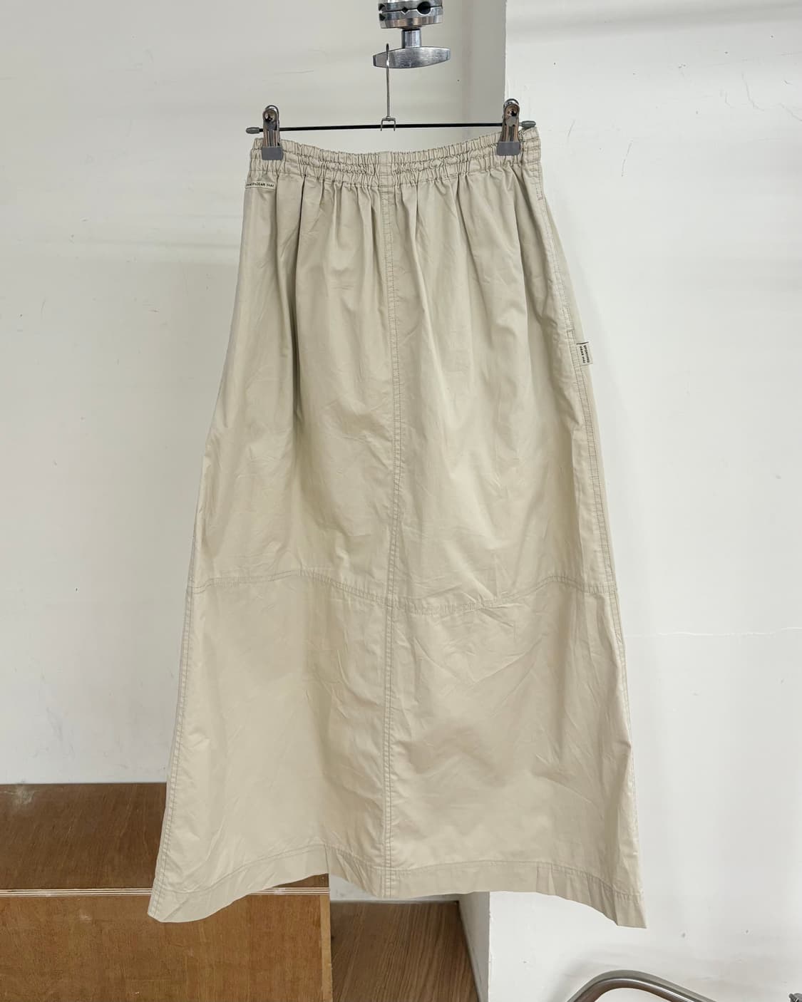 하이 스포팅 기어 베이지 A라인 스커트 상품이미지1