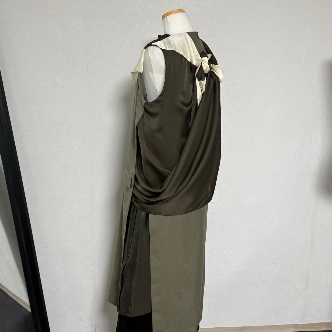 21ss 사카이 스카프 드레이프 원피스 3사이즈 상품이미지5