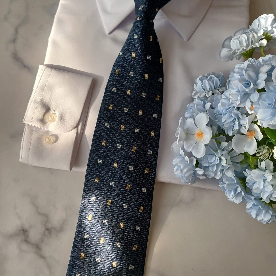 아쿠아스큐텀 실크 로고 자수 넥타이 9.6cm A+등급 A19423
 상품이미지7